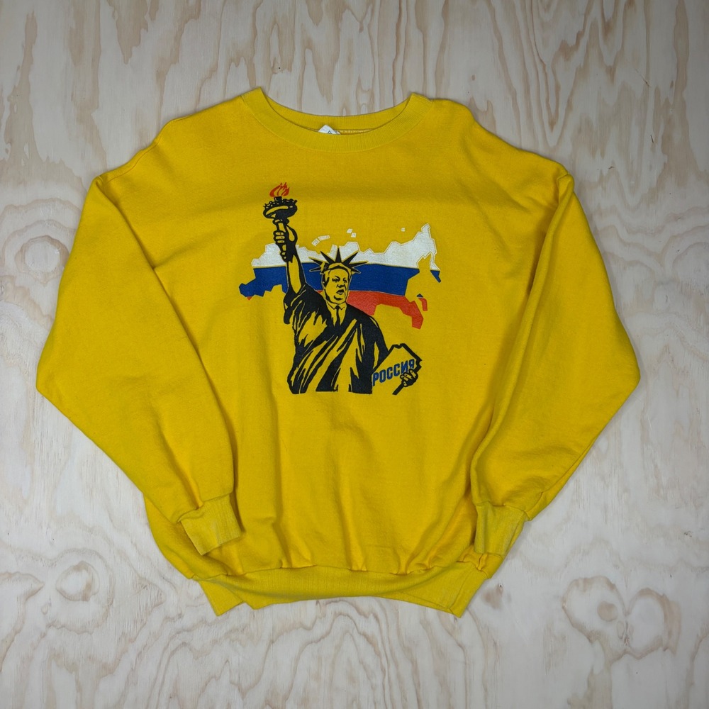 Vintage Boris Yeltsin Statue of Liberty Russia Graphic Sweatshirt Yellow Large